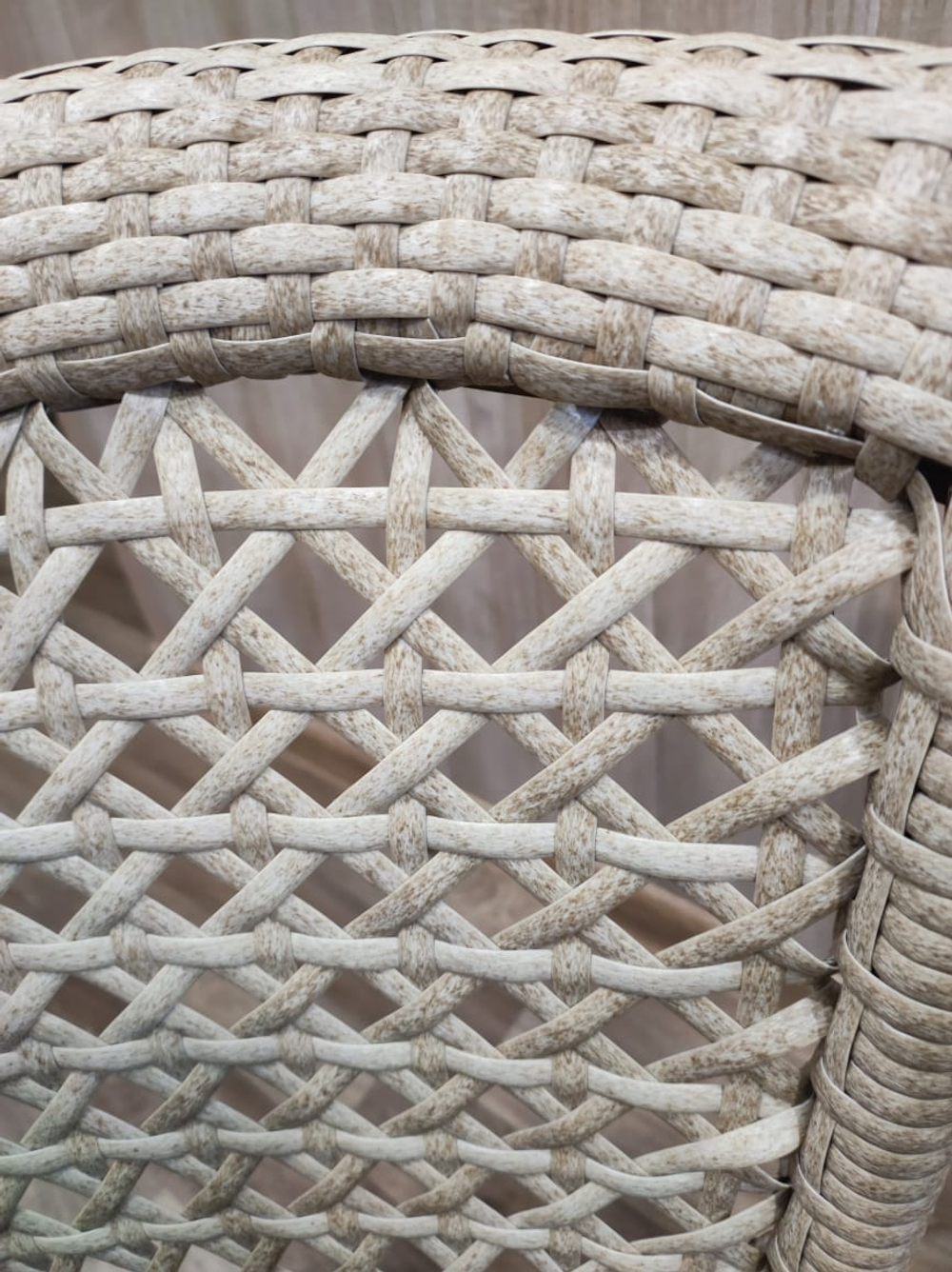 Стул-кресло из ротанга Руардин «Ruardean»с мягкой подушкой 5 см — Wood