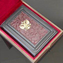 Ежедневник А5 «Герб РФ» (съемная обложка из натуральной кожи) в футляре