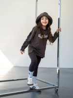 Спортивный костюм для девочки на весну с леггинсами