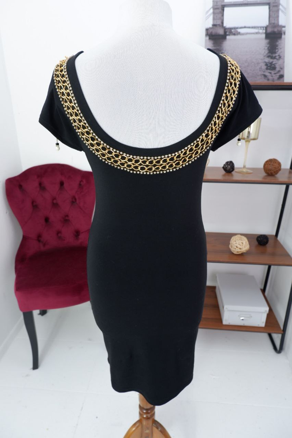 Платье красивое 42 размер