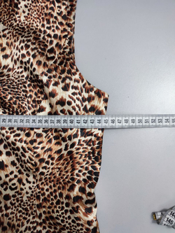 Топ СТ с леопардовым принтом 40 размер
