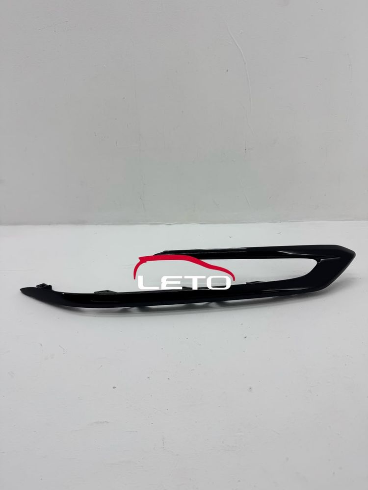 MOULDING, RADIATOR GRILLE SIDE, RH 53123-48130 MOULDING, RADIATOR GRILLE SIDE, RH 53123-48130