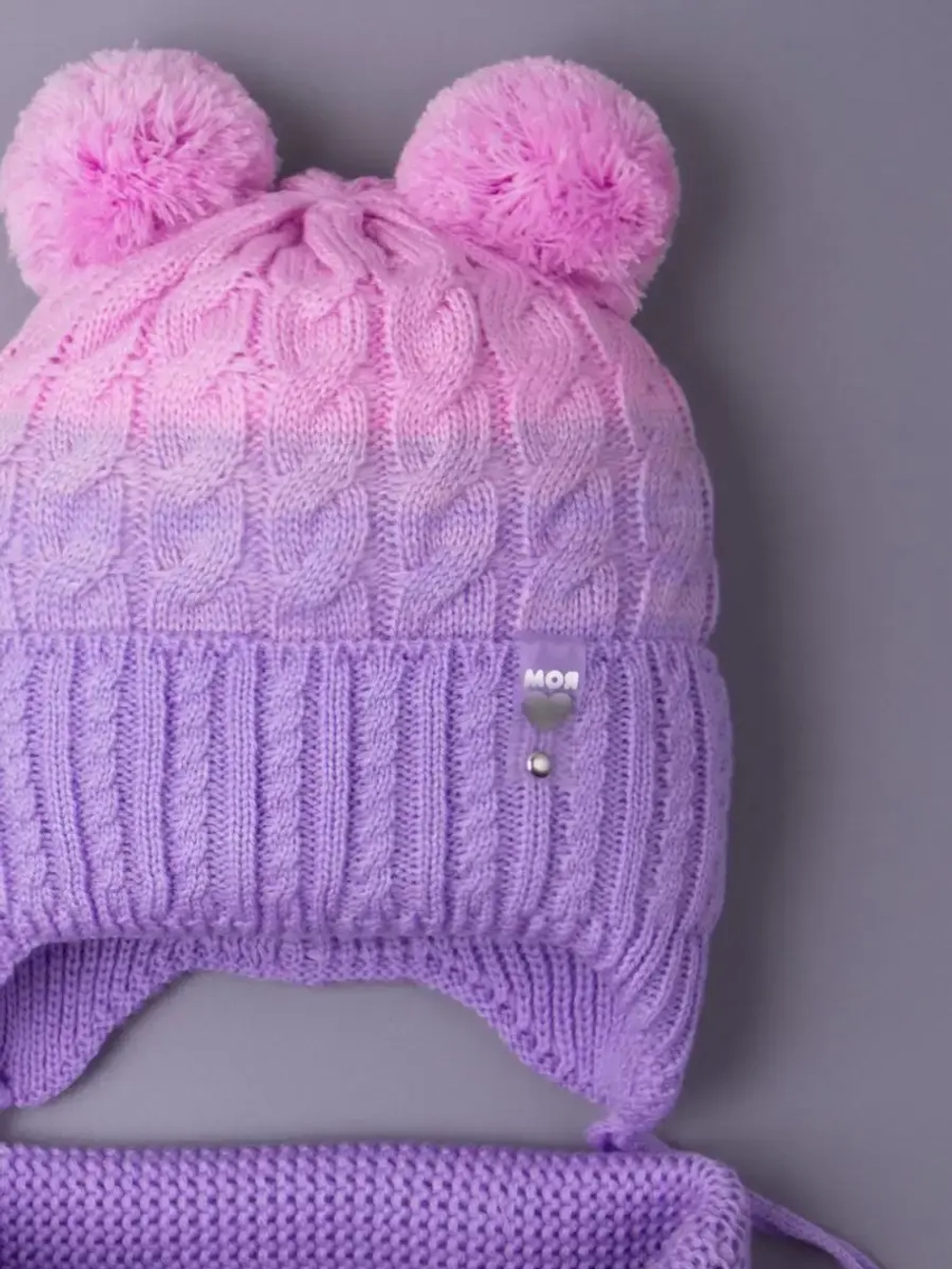 Шапка для девочки осенняя вязаная и снуд