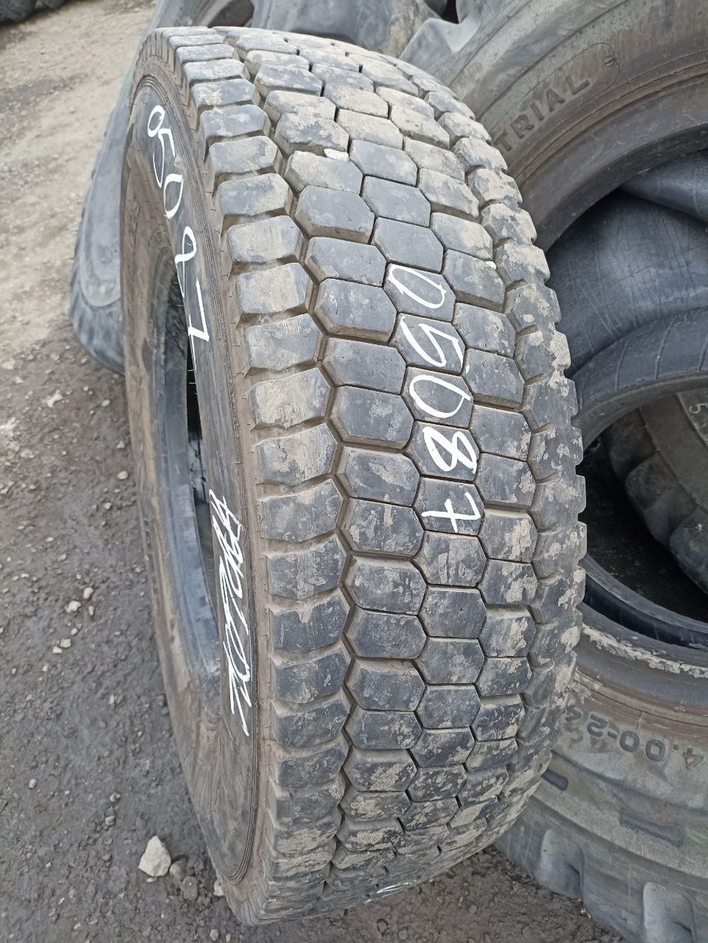 315/80R22.5 Kama NR201 шина б/у
