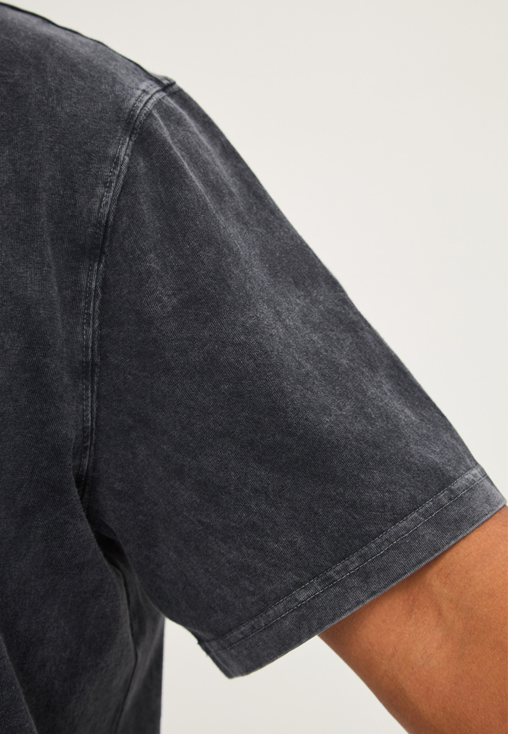 Футболка MILLENNIALS серый