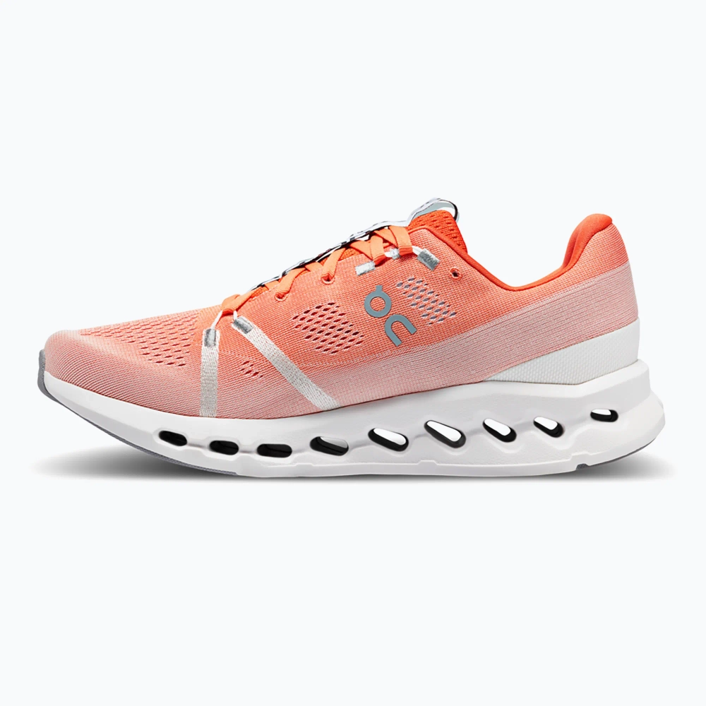 Кроссовки для бега On Cloudsurfer flame/white