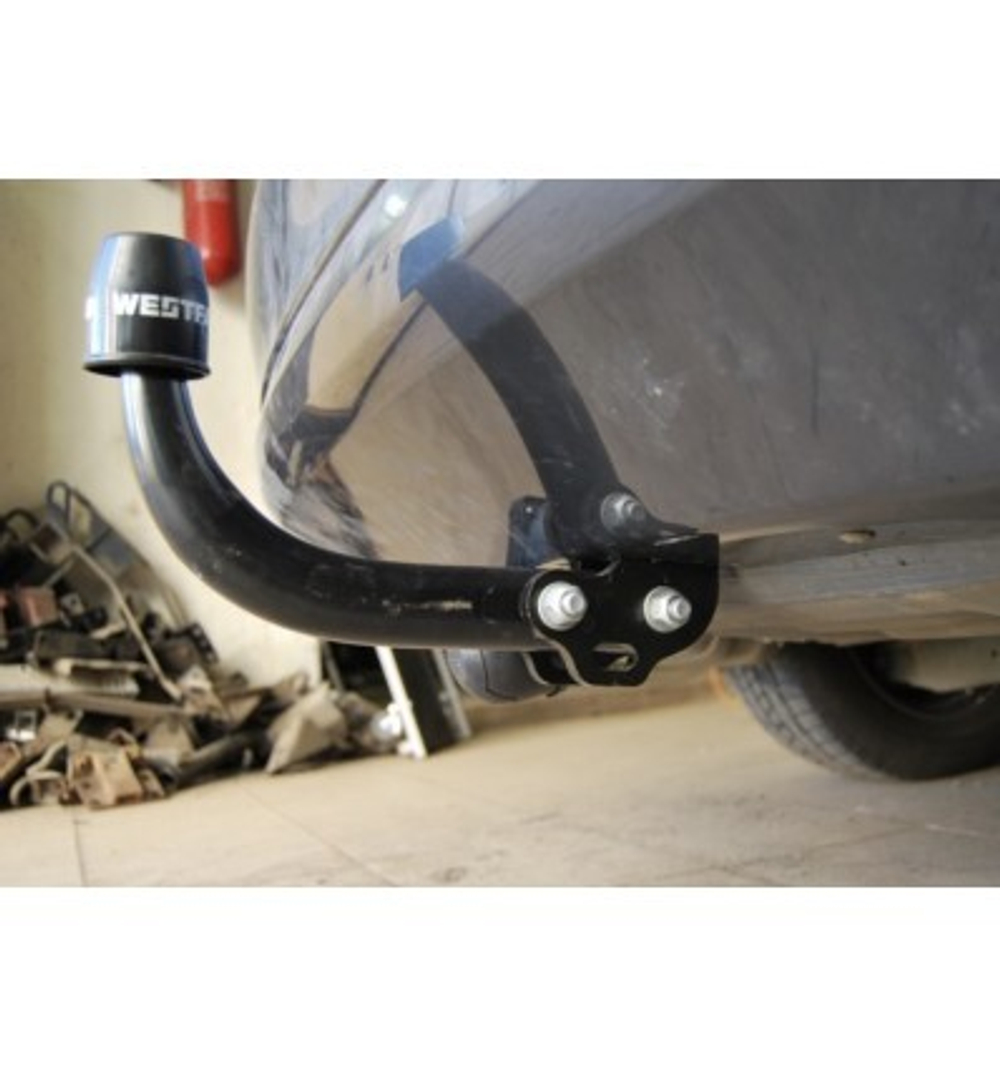 Фаркоп Westfalia 317104600001 Skoda Octavia 2, SuperB 2 2008-2015(паспорт и сертификат в комплекте)(без электрики)