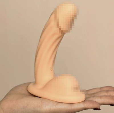 Вибратор с двойной стимуляцией и присоской Mikki телесный 13 см