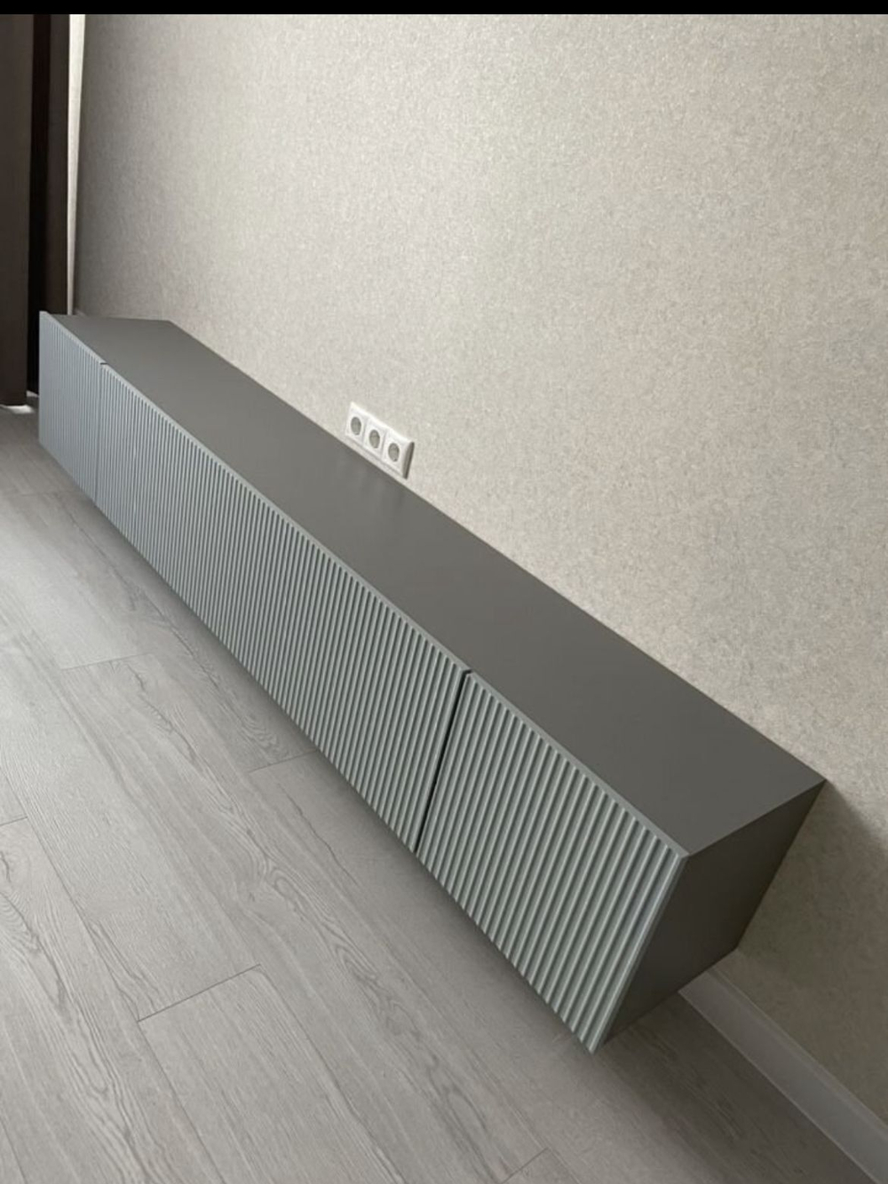 Тумба под телевизор напольная Белый глянец, Сканди, 213х35х50,2 см Стиль