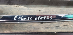 Молдинг решетки радиатора Mercedes E (W213) 16-20 Б/У Оригинал A2138880173