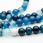 Агат тонированный бусины, цвет синий, диаметр около 8,1-8,3 мм, цена за нить 38 см