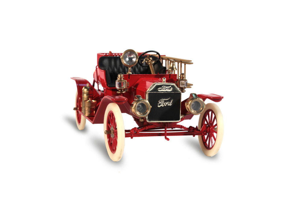 Сборная модель Американского пожарного автомобиля 1914 года (ICM 24004 ), от 12 лет