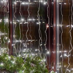 ULD-C3030-192-DTA WHITE IP20 Занавес светодиодный. 3х3м. 192 светодиода. Белый свет. Провод прозрачный. TM Uniel