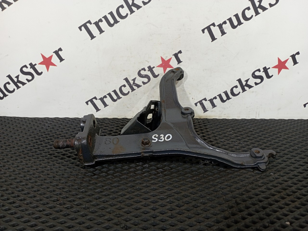 Кронштейн подножки правой 2020г.