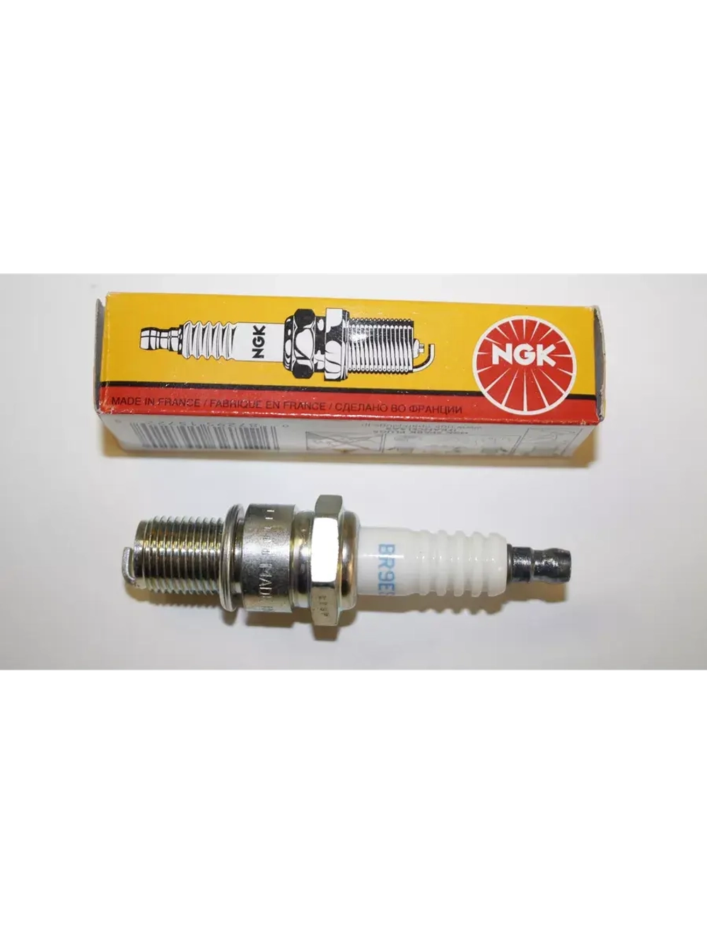 Комплект свечей BR9ES X 10шт