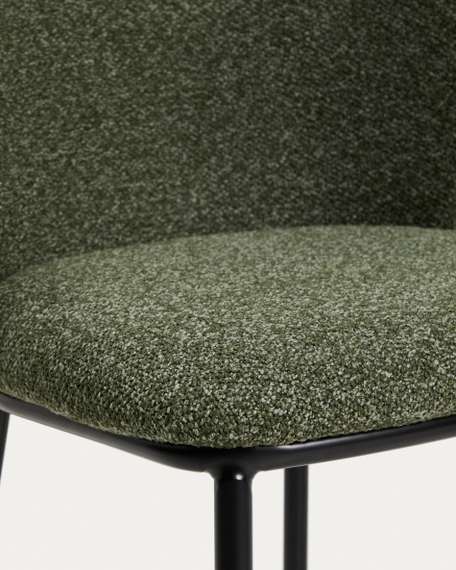 Барный стул Ciselia из темно-зеленого шенилла с ножками из черной стали