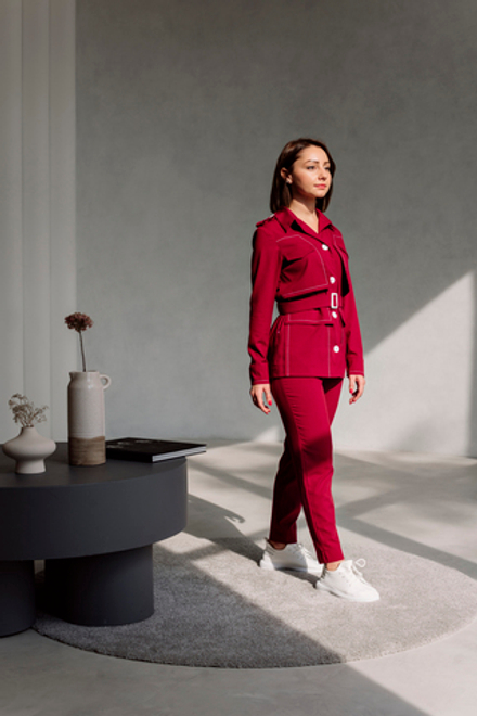 Костюм женский , жакет и брюки 7/8 (красный)