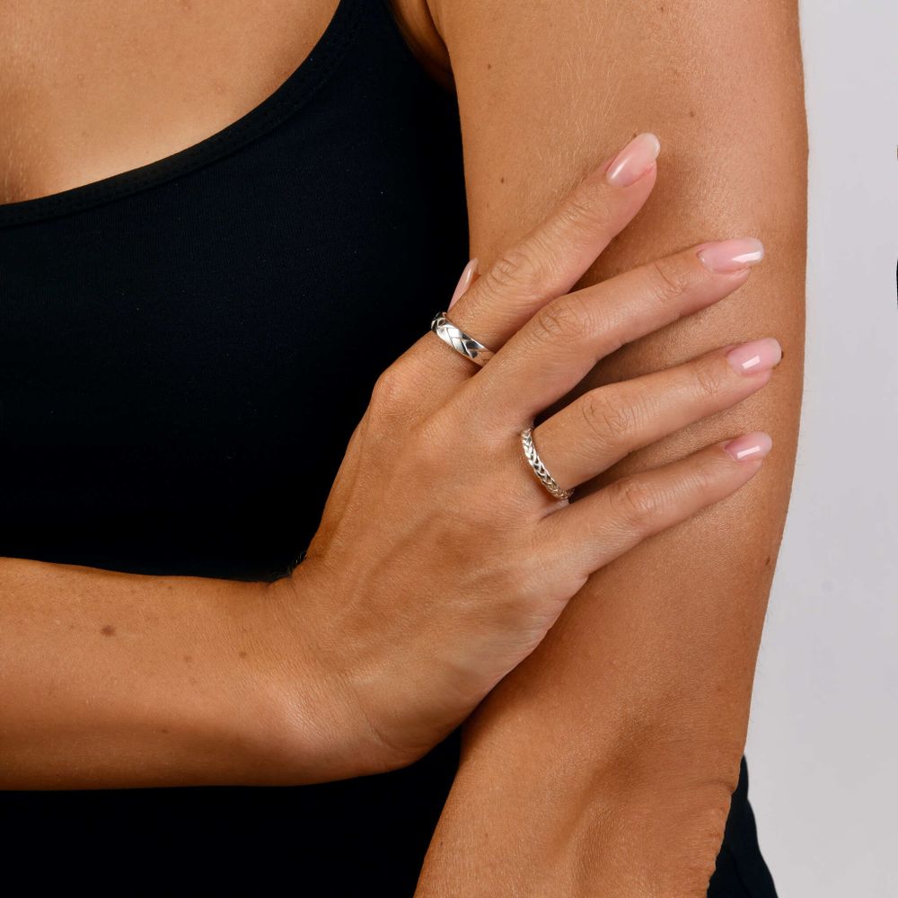 Кольцо Косичка тонкое