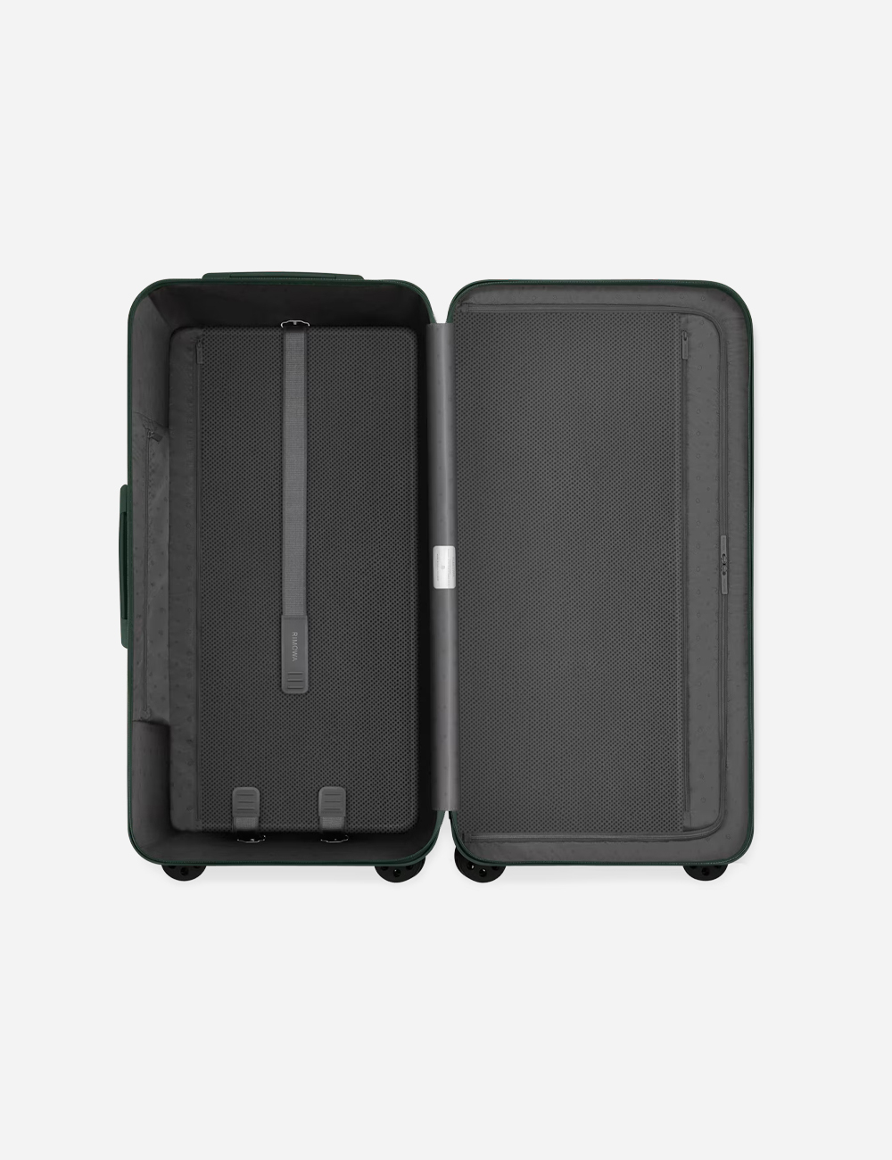 Чемодан Rimowa Essential Trunk Plus "Gloss green"