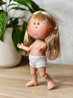 Кукла Nines виниловая 30см MIA шарнирная без одежды (1211W1)
