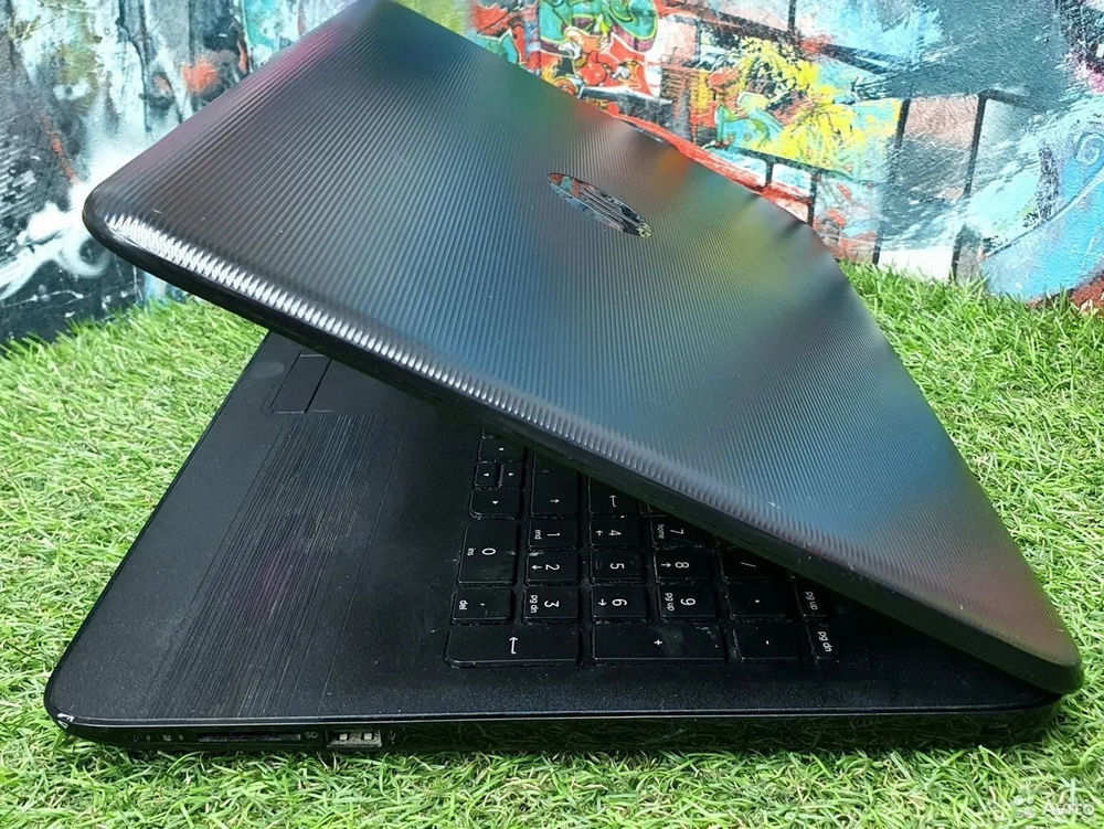 Игровой Ноутбук Hp AMD A6-7/ Radeon R5 M330