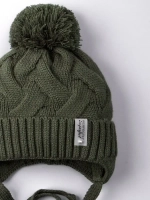 Шапка вязаная демисезонная на завязках для детей