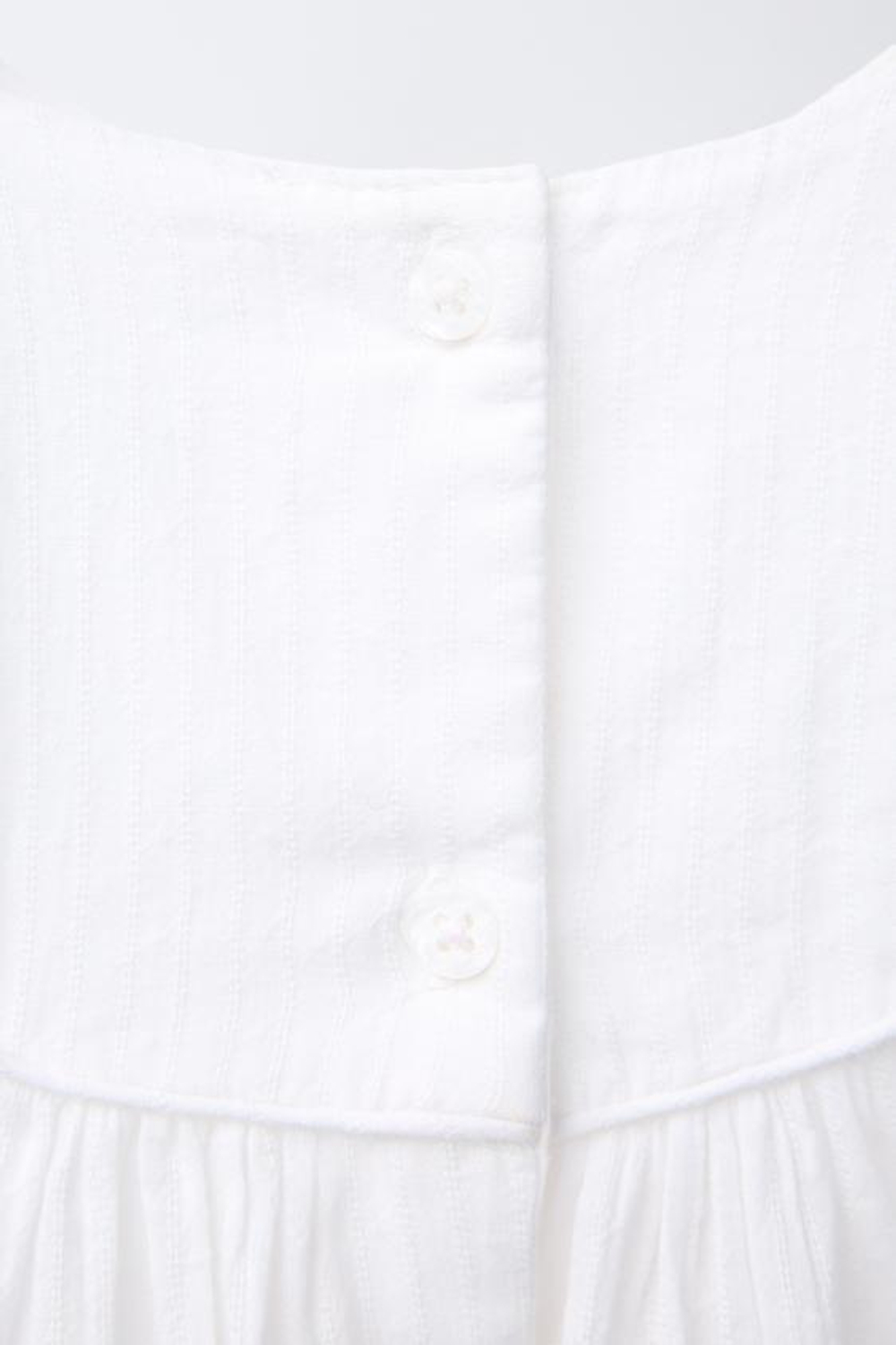 ZARA БЛУЗА С ЦВЕТОЧНОЙ ВЫШИВКОЙ, ЭКРЮ