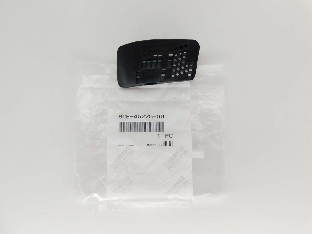 Крышка водозаборника правая Yamaha F200 F225 F250 F300 6CE-45225-00-00