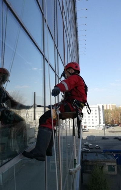 Высотный клининг