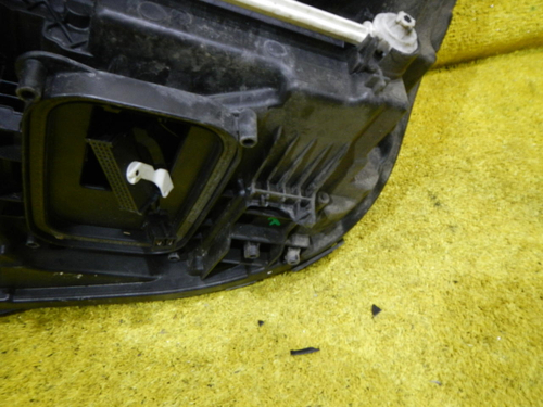 Битая Фара правая Mercedes E W213 (2016-2021) LED