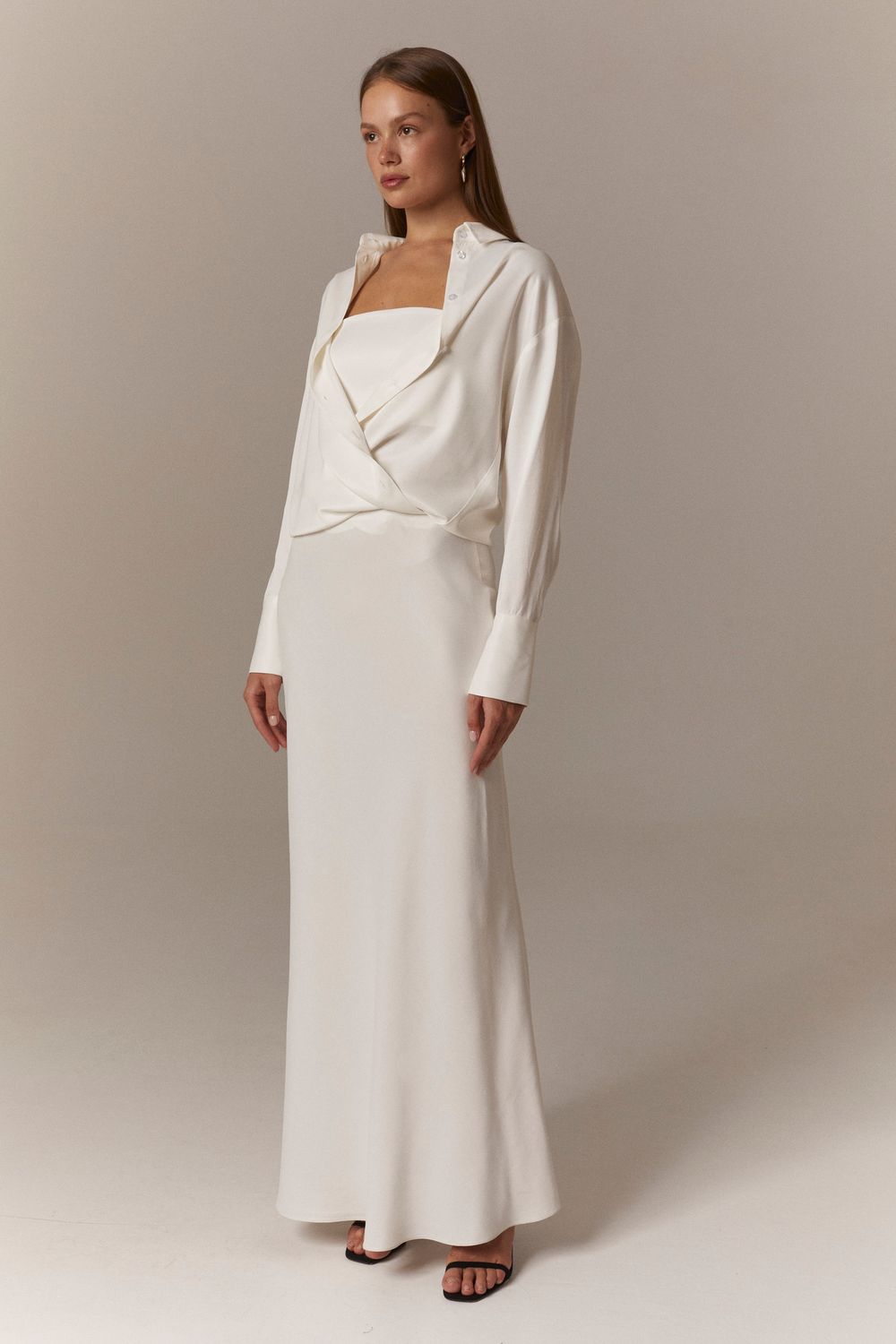 Рубашка атласная белая