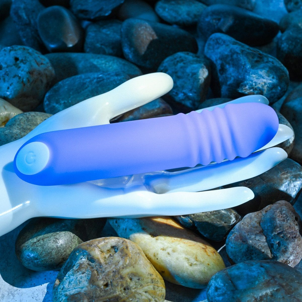 Фиолетовый светящийся G-стимулятор The G-Rave - 15,1 см. (Цвет: фиолетовый)