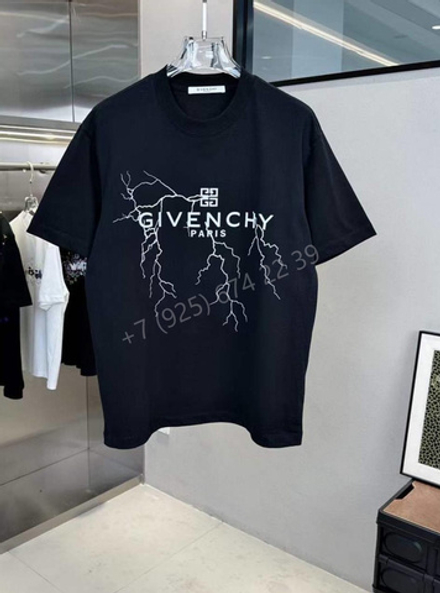 Футболка Givenchy