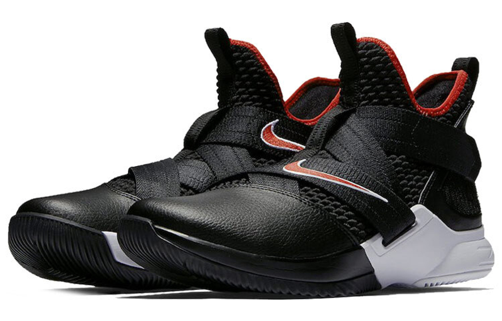 Кроссовки Nike Zoom Soldier 12