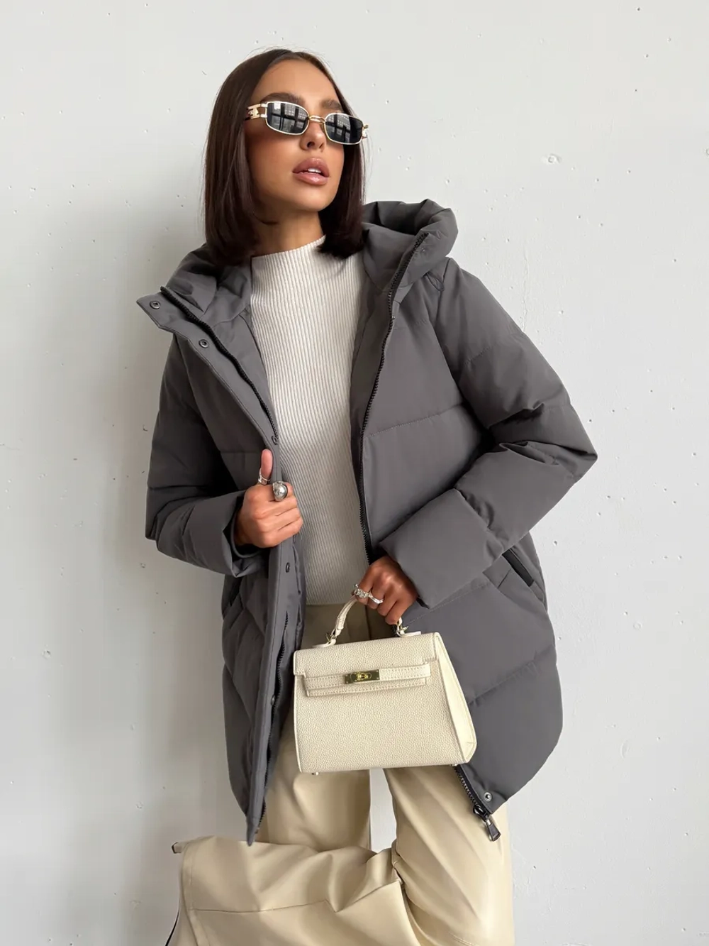 Куртка демисезонная удлиненная с капюшоном