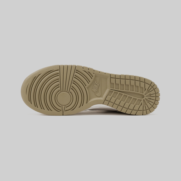 Кроссовки Nike Dunk High Tan Suede White артикул:DQ7679-001 - купить в магазине Дайс