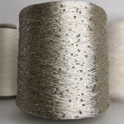 JOSEPHINE - Lineapiu; вискоза, п/а, пайетки; 670м/100гр; цвет: светло-бежевый с золотыми пайетками;