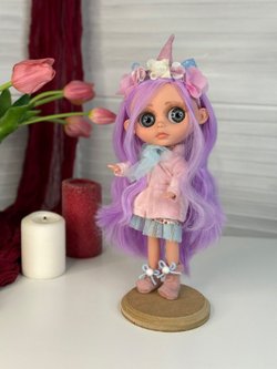 Кукла BERJUAN виниловая 32см BIGGERS Avril Smith (24012)