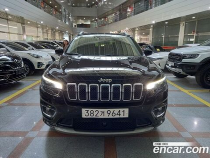 Jeep Cherokee (KL) 2.2 Дизель Overland 4WD (12.2019)