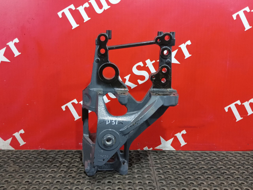 Кронштейн рессоры передней правый 2020г.