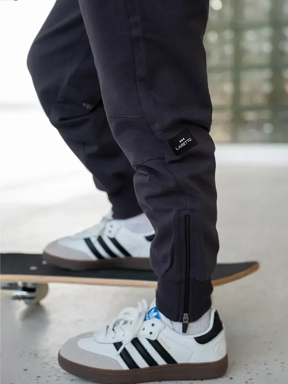 Спортивный костюм для девочки в школу