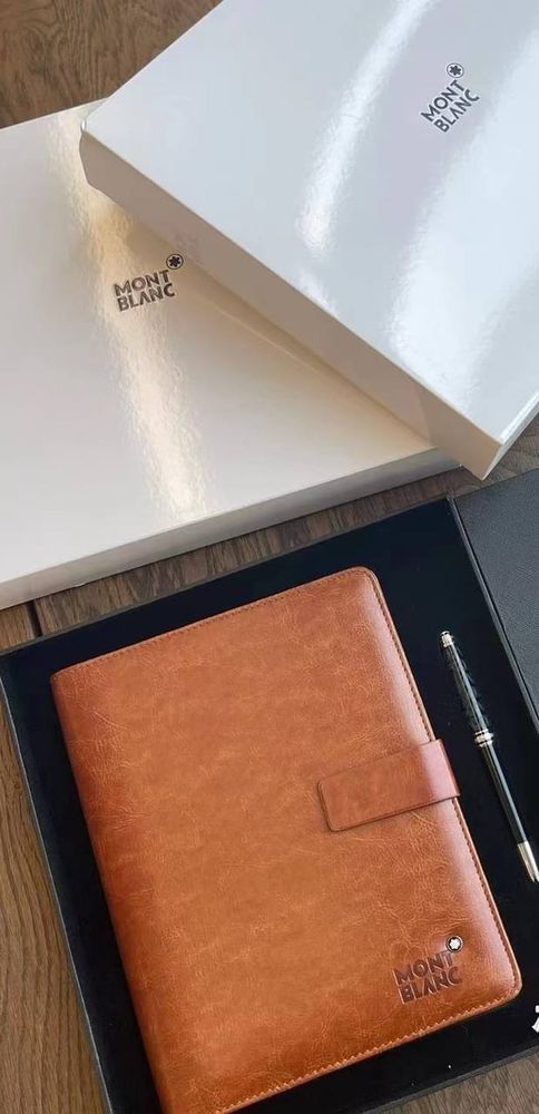 Набор Montblanc (блокнот + ручка) 23х18 см