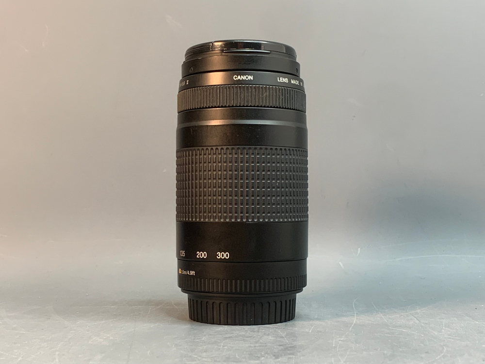 Canon EF 75-300mm f/4-5.6 II