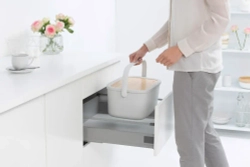 Brabantia Хлебница с деревянной крышкой