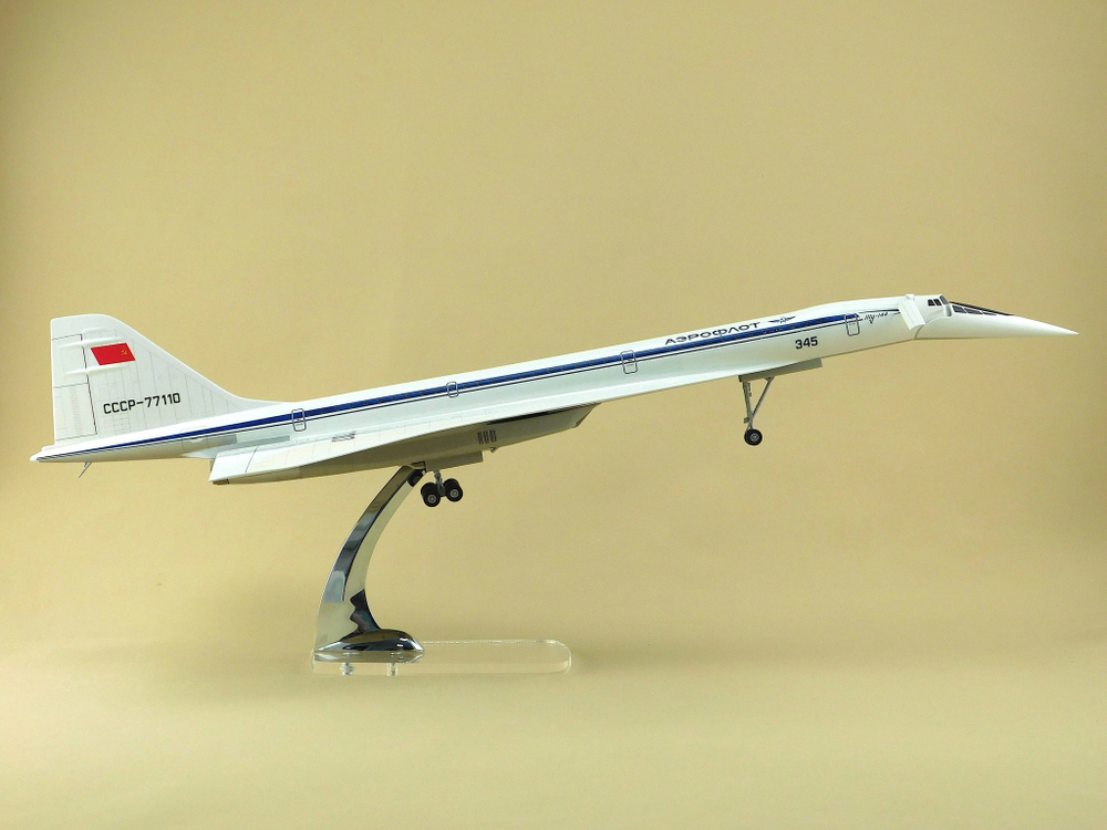 Модель самолета Ту-144 (М1:100, Аэрофлот СССР-77110) конфигурация посадочная с шасси