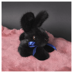 Мягкая игрушка из меха «Зайка Веснуша»