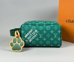 Несессер Louis Vuitton