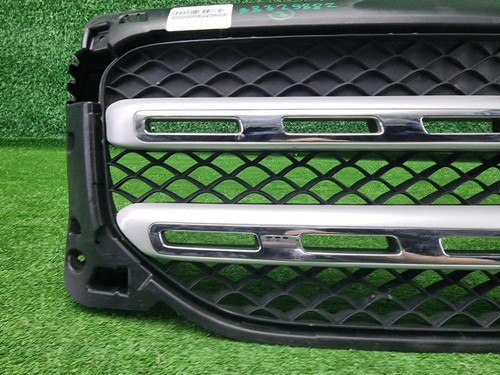 Решетка радиатора Mercedes GLB X247 (2019-2023)