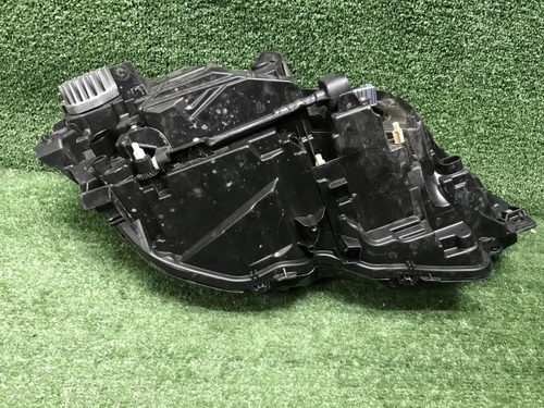 Битая Фара левая Volvo S90 2 (2020-н.в.) LED