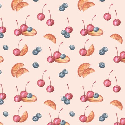 Печенье и ягоды на оранжевом / Cookies and berries on orange